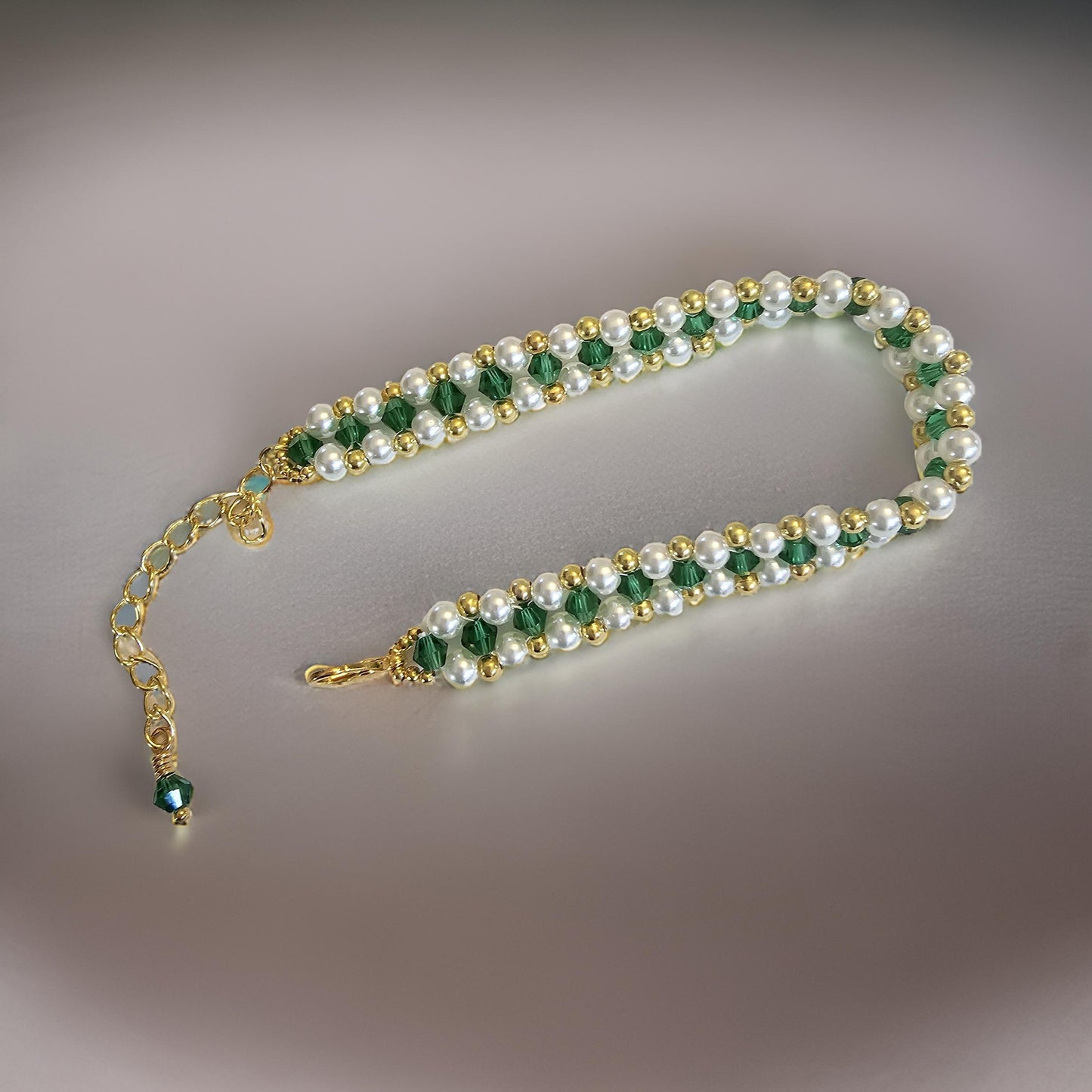 Glass Pearl and Emerald Green Crystal Bracelet